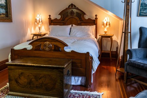 Victorian Bedroom set Ca1870.